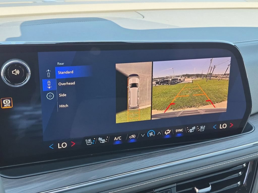 2026 Chevrolet Suburban Premier - Photo 14