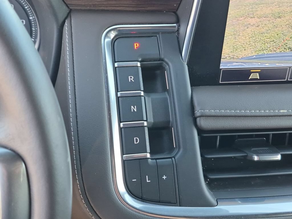 2021 Chevrolet Tahoe LS - Photo 13