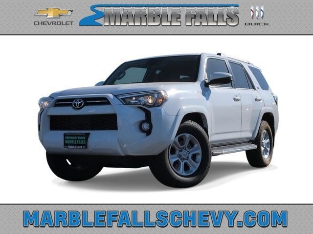2020 Toyota 4Runner SR5's photo