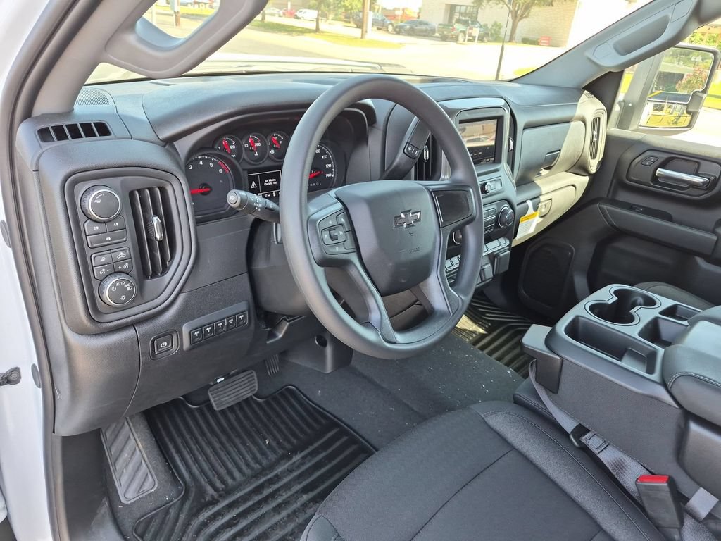 2026 Chevrolet Silverado 2500 HD Custom - Photo 9