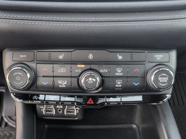 2024 Dodge Durango SXT - Photo 9