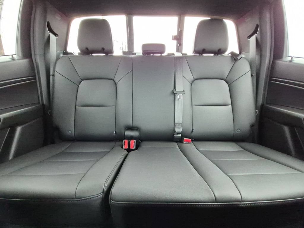 2026 Chevrolet Colorado Trail Boss - Photo 6