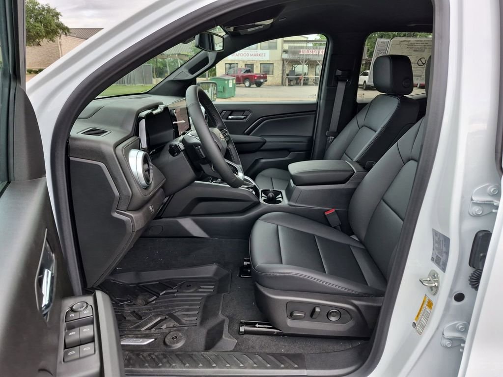2026 Chevrolet Colorado LT - Photo 17