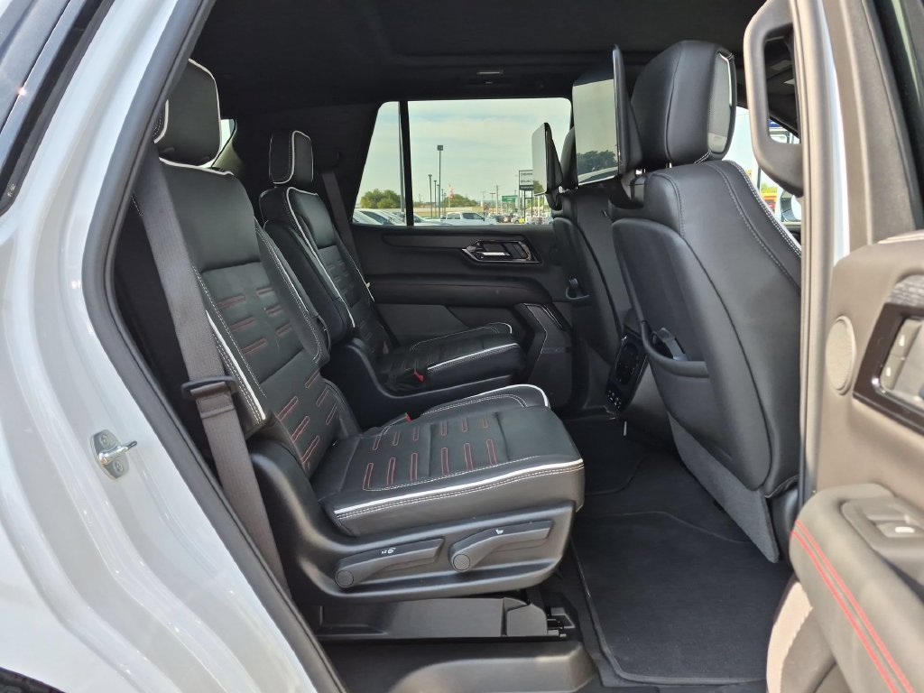 2025 GMC Yukon AT4 Ultimate - Photo 27