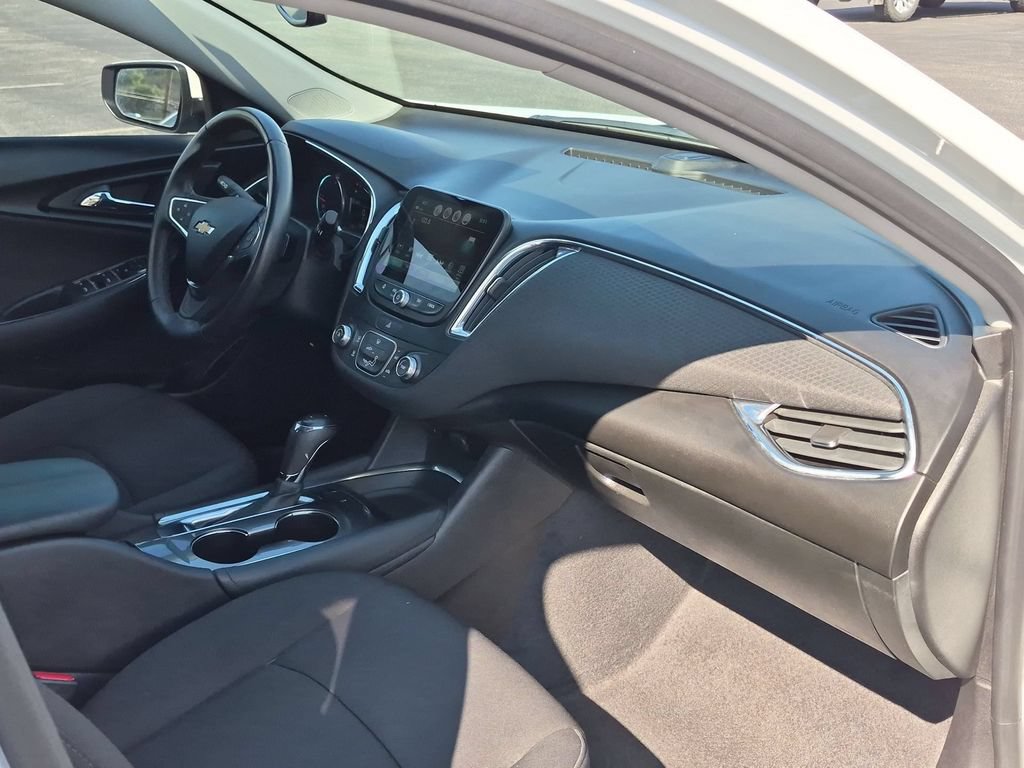 2018 Chevrolet Malibu 1LT - Photo 27