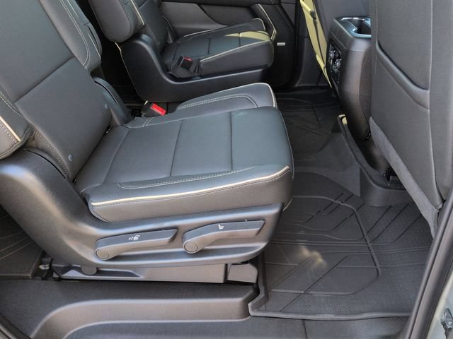 2026 Chevrolet Suburban Premier - Photo 26