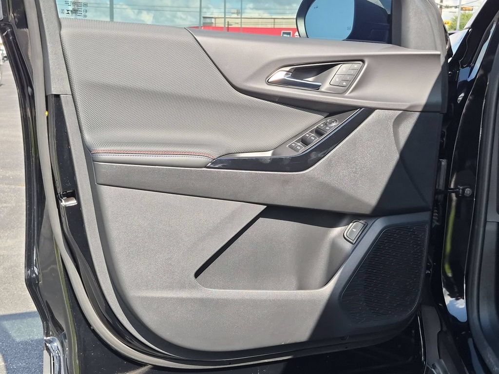 2025 Chevrolet Equinox RS - Photo 21