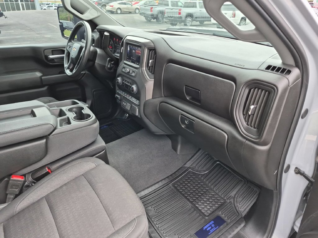 2025 Chevrolet Silverado 2500HD Custom - Photo 26