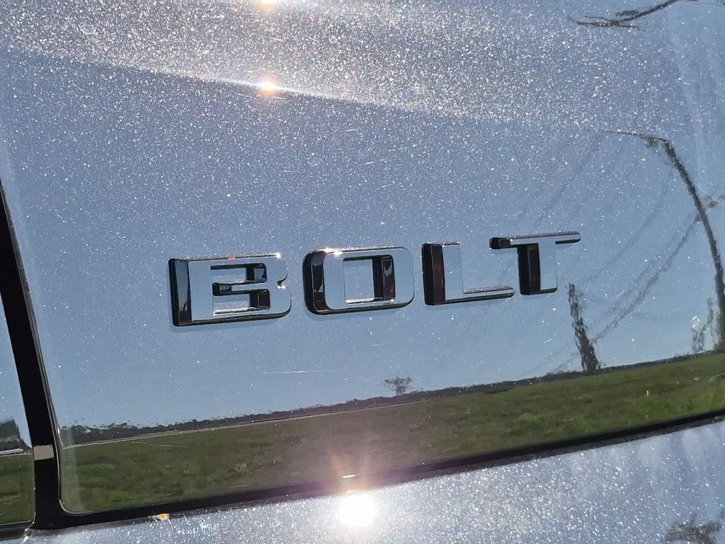 2027 Chevrolet Bolt RS - Photo 31