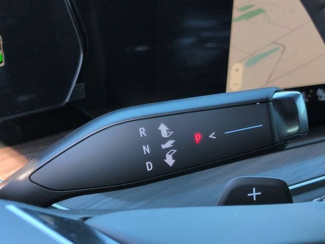 2026 Chevrolet Suburban Premier - Photo 15