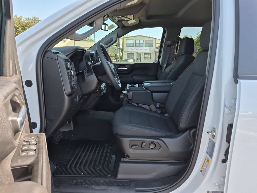 2026 Chevrolet Silverado 2500 HD Custom - Photo 17