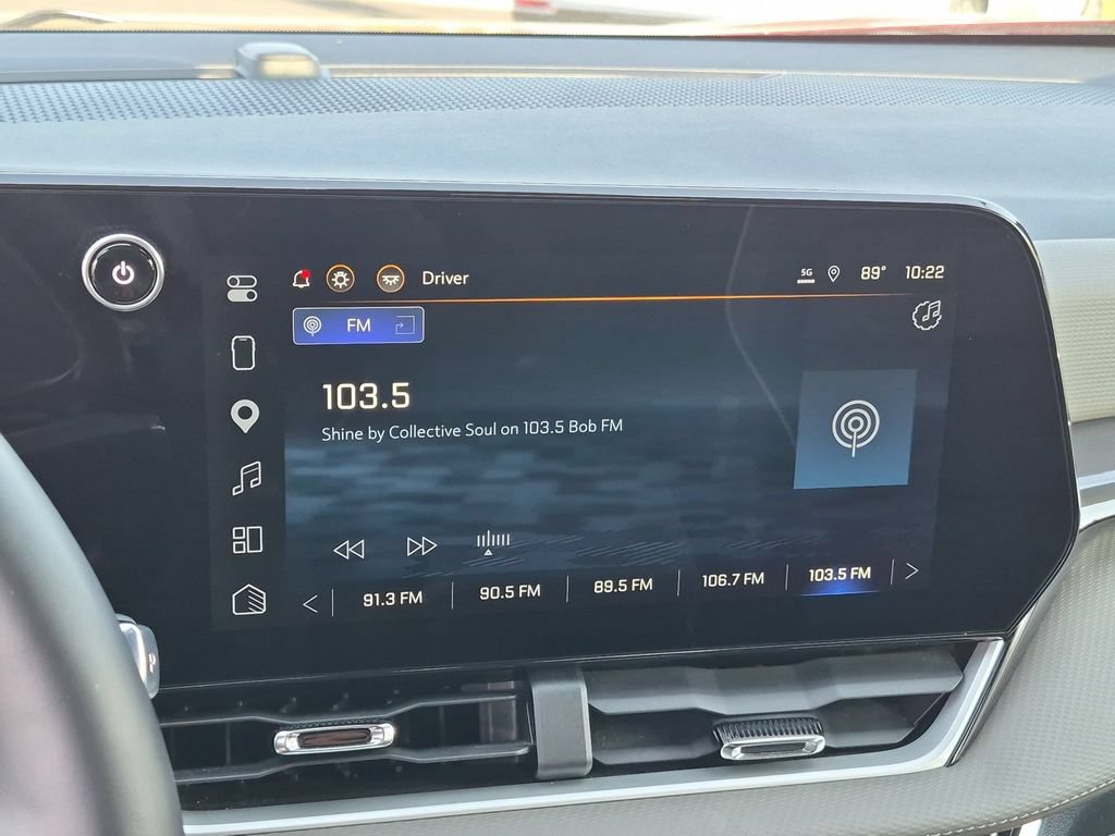 2025 Chevrolet Equinox LT - Photo 12