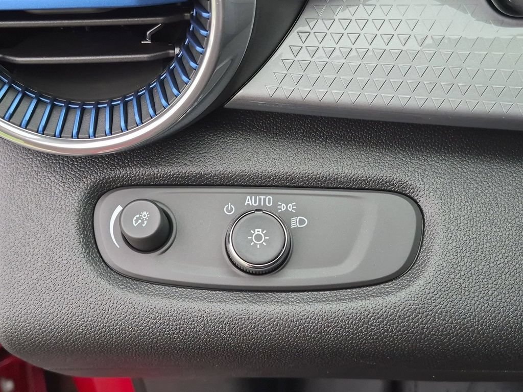 2026 Chevrolet Trax LT - Photo 16