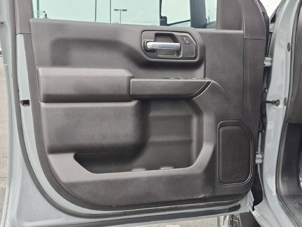 2025 Chevrolet Silverado 2500HD Custom - Photo 19