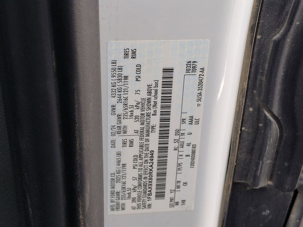 2024 Ford Transit Passenger Van XL - Photo 30