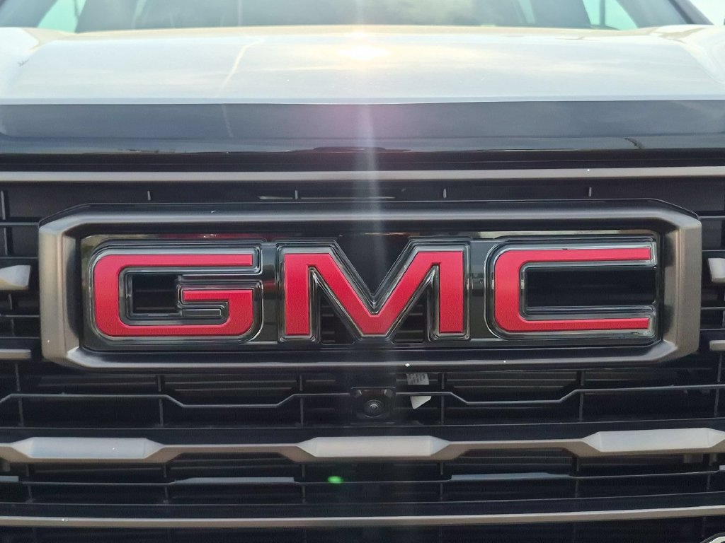 2025 GMC Yukon AT4 Ultimate - Photo 31