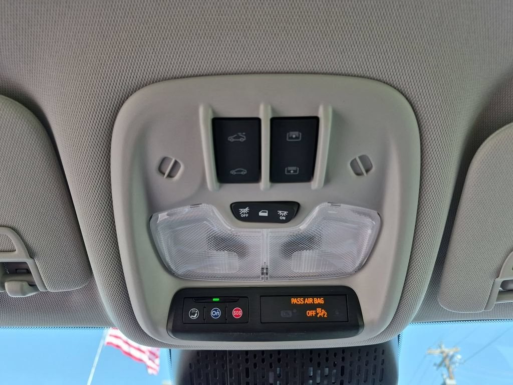 2027 Chevrolet Bolt RS - Photo 34