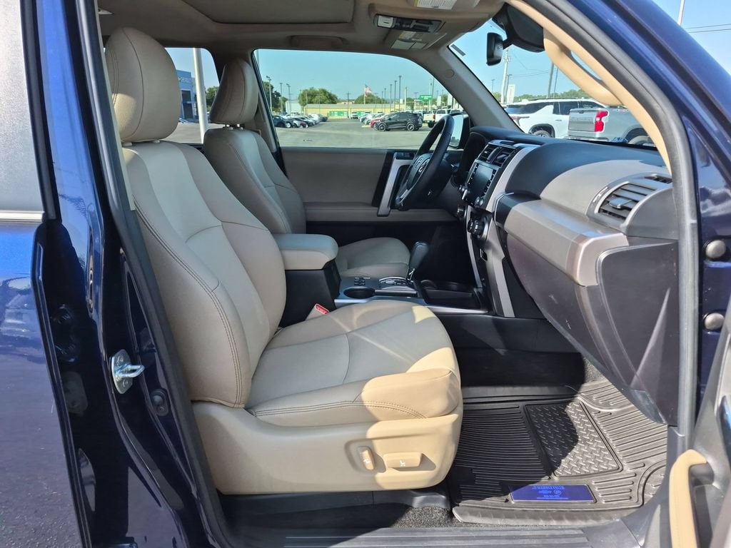 2023 Toyota 4Runner SR5 Premium - Photo 27