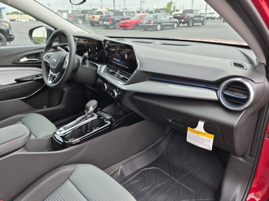 2026 Chevrolet Trax LT - Photo 27