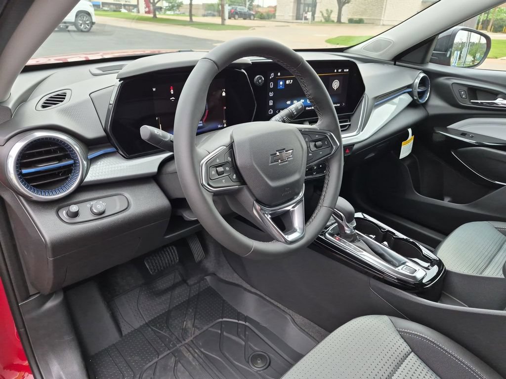 2026 Chevrolet Trax LT - Photo 9