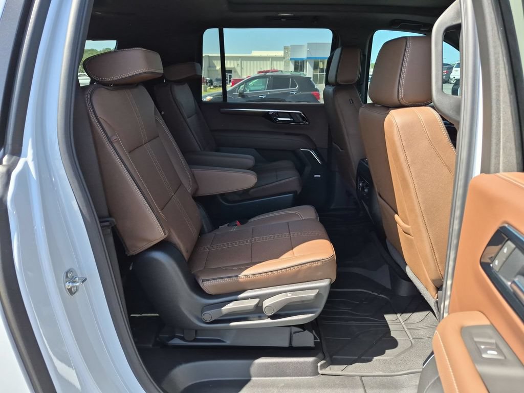 2026 Chevrolet Suburban High Country - Photo 27