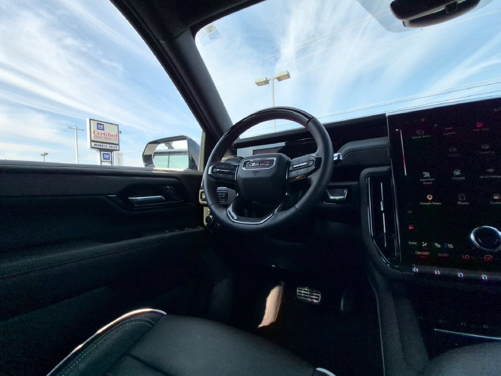 2025 GMC Yukon AT4 Ultimate - Photo 8
