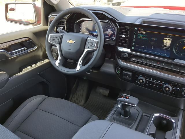 2025 Chevrolet Silverado 1500 LT photo 2