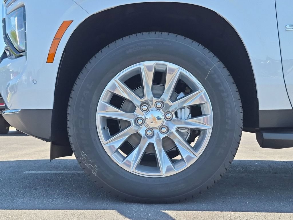 2026 Chevrolet Suburban Premier - Photo 33