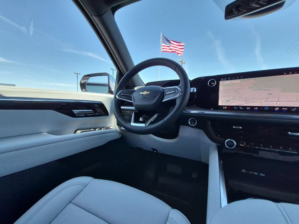 2026 Chevrolet Suburban Premier - Photo 8