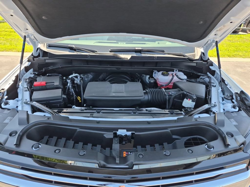 2026 Chevrolet Suburban Premier - Photo 30