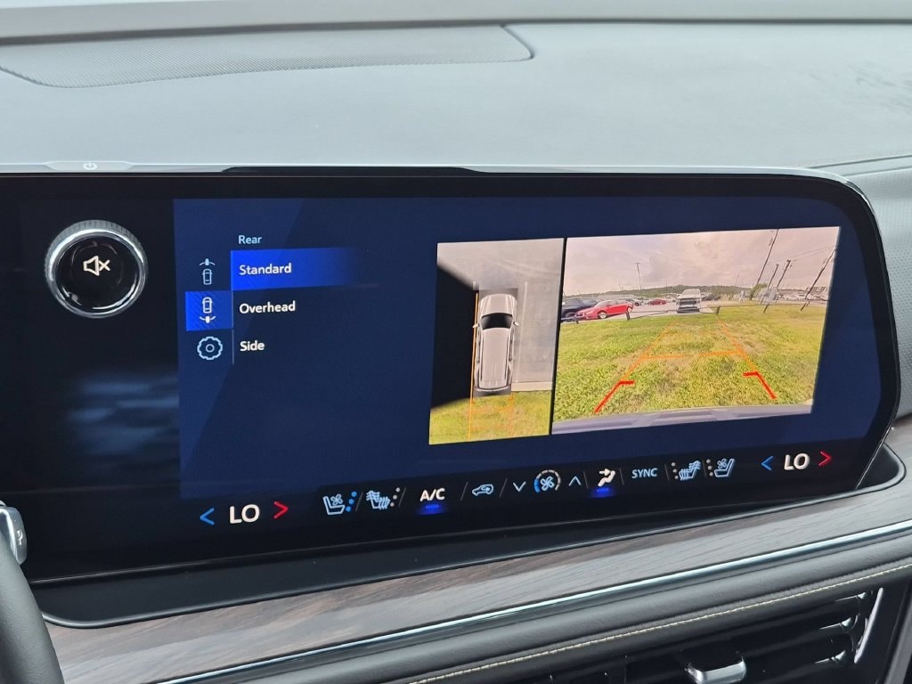 2025 Chevrolet Tahoe Premier - Photo 14
