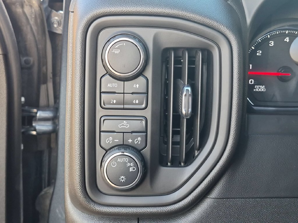 2020 Chevrolet Silverado 1500 Custom - Photo 15