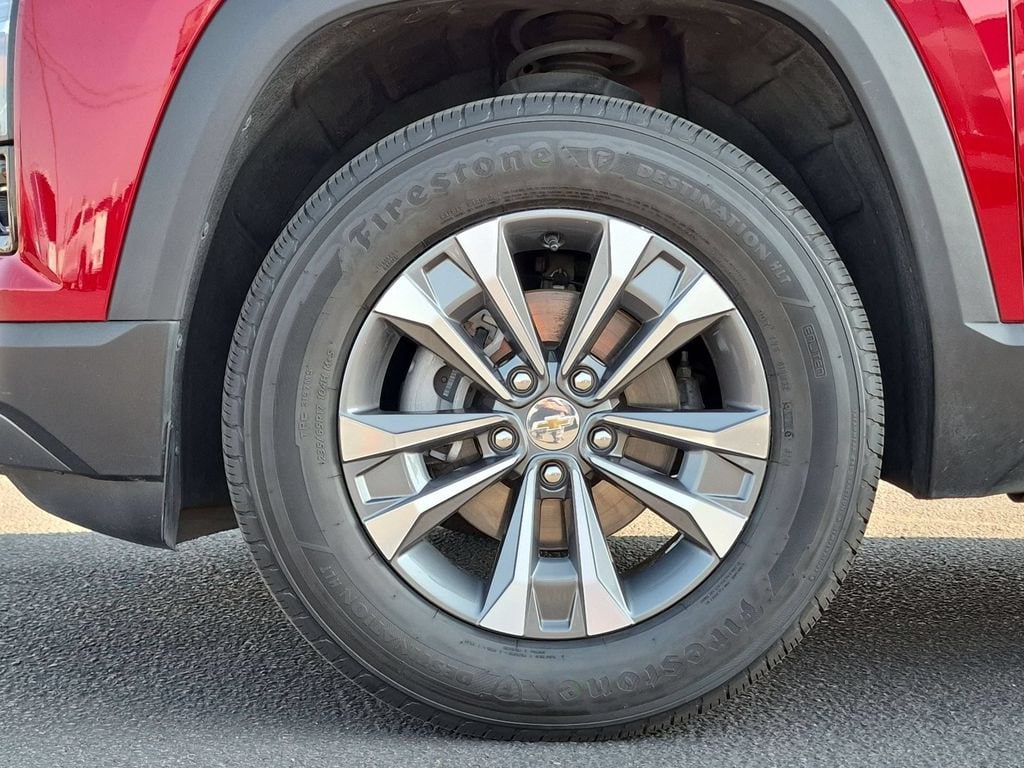 2025 Chevrolet Equinox LT - Photo 32