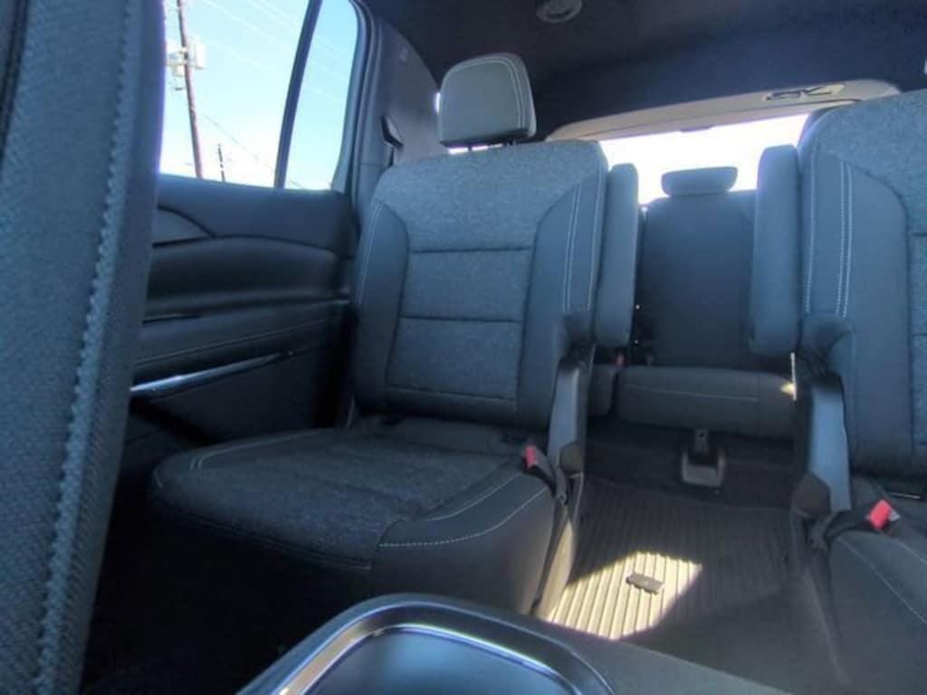 New 2026 Chevrolet Traverse LT SUV