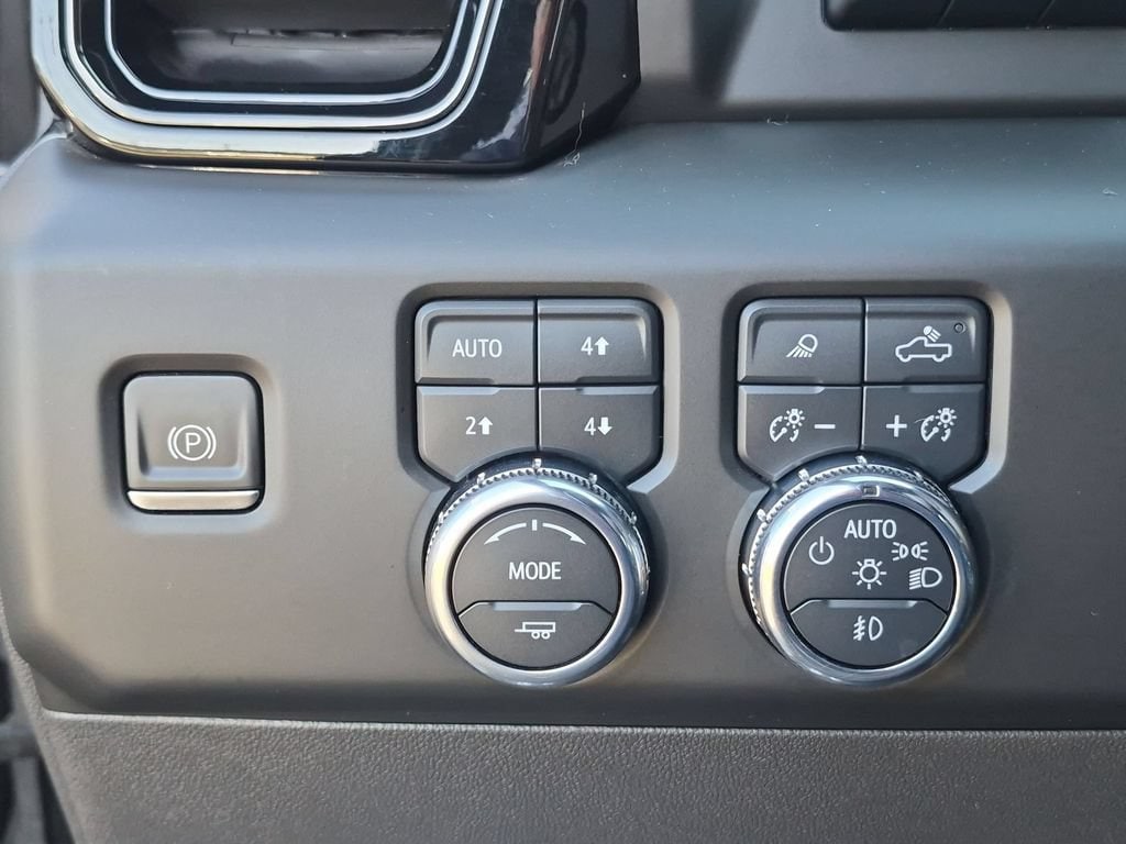 2023 GMC Sierra 1500 AT4X - Photo 16