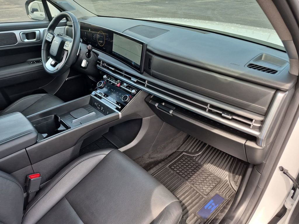2025 Hyundai Santa Fe Limited - Photo 27