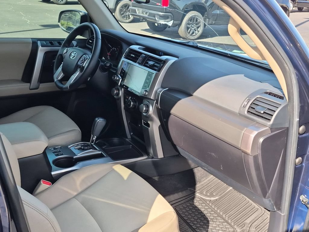 2023 Toyota 4Runner SR5 Premium - Photo 28