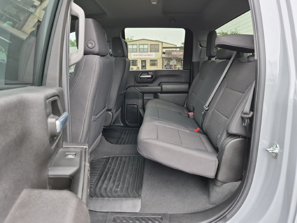2025 Chevrolet Silverado 2500HD Custom - Photo 22