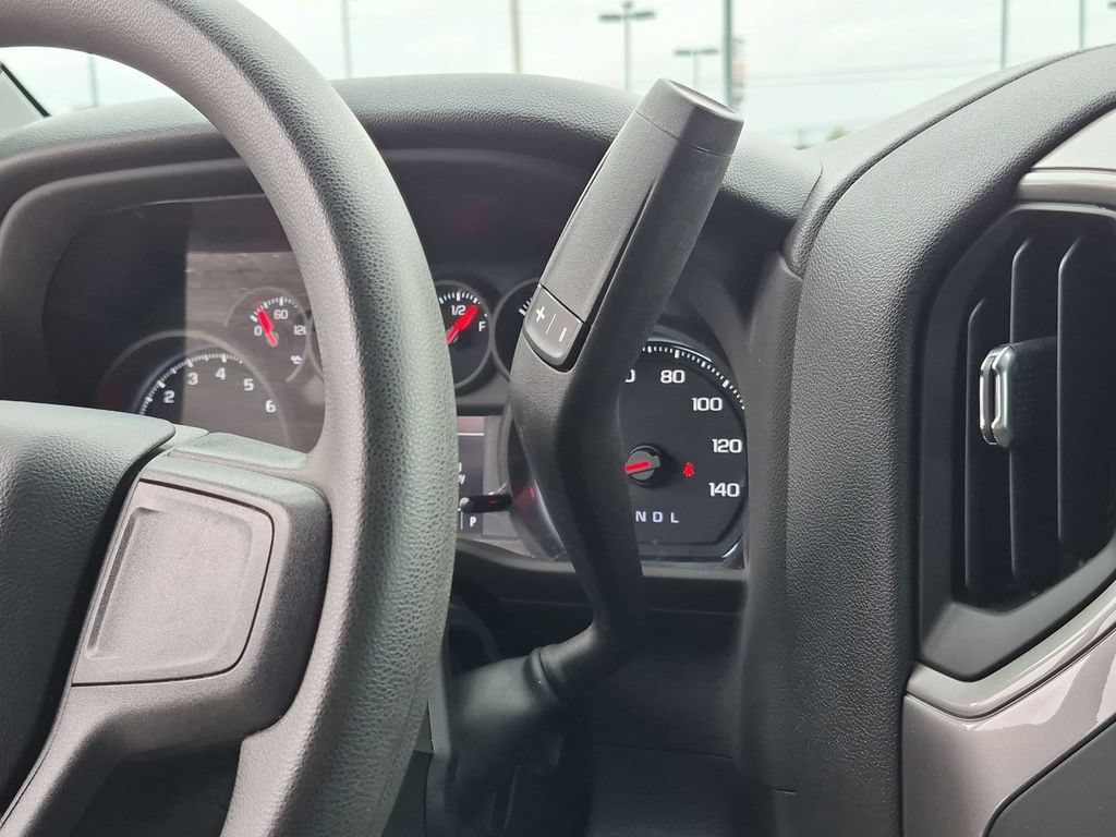 2024 Chevrolet Silverado 1500 Custom - Photo 13