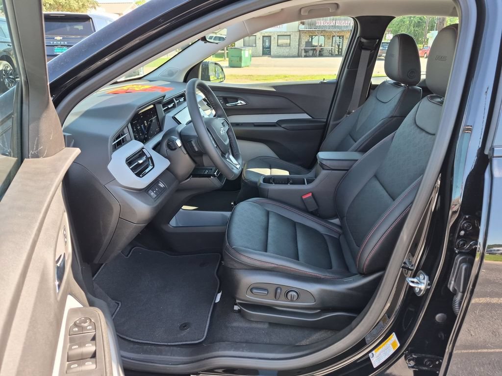 2027 Chevrolet Bolt RS - Photo 18