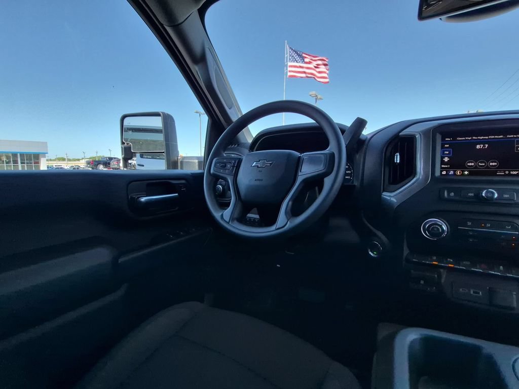 2026 Chevrolet Silverado 2500 HD Custom - Photo 8