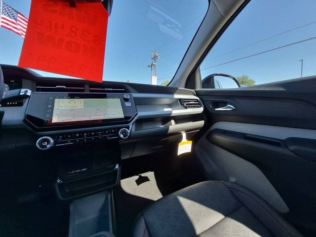 2027 Chevrolet Bolt RS - Photo 3