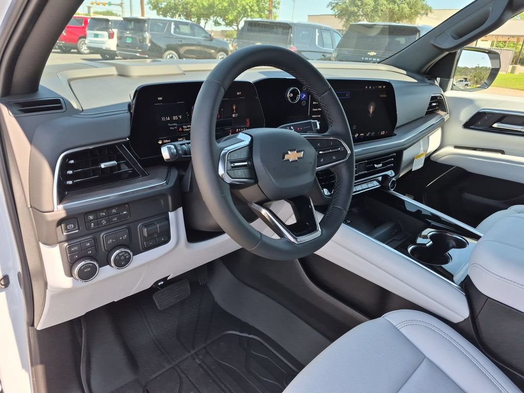 2026 Chevrolet Suburban Premier - Photo 9