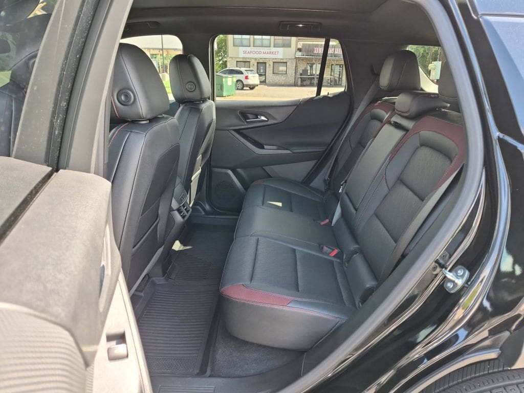 2025 Chevrolet Equinox RS - Photo 24