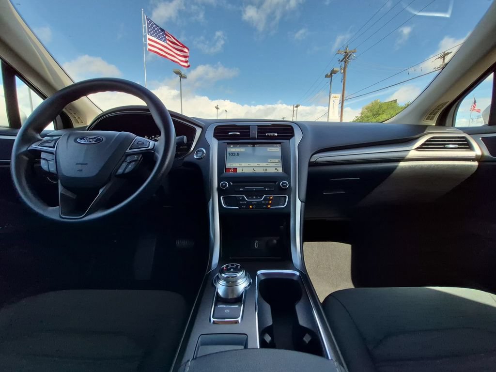 Used 2018 Ford Fusion SE with VIN 3FA6P0HD6JR186471 for sale in Marble Falls, TX