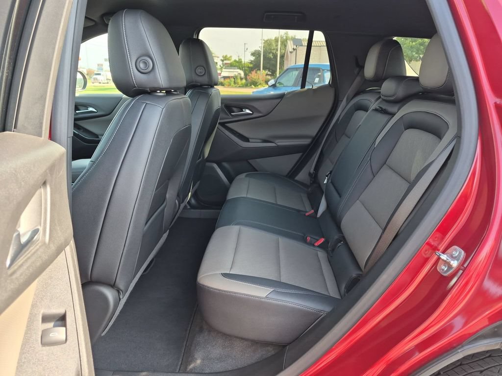 2025 Chevrolet Equinox LT - Photo 24