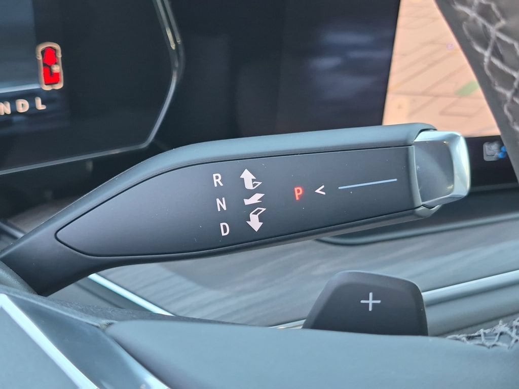 2026 Chevrolet Suburban Premier - Photo 15
