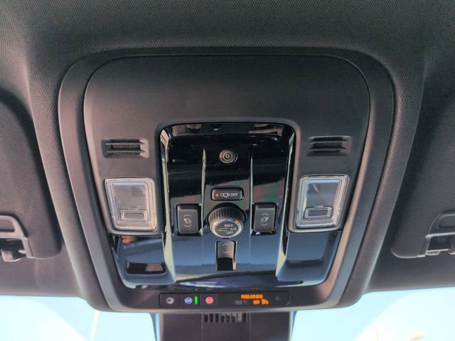 2026 Chevrolet Suburban Premier - Photo 33