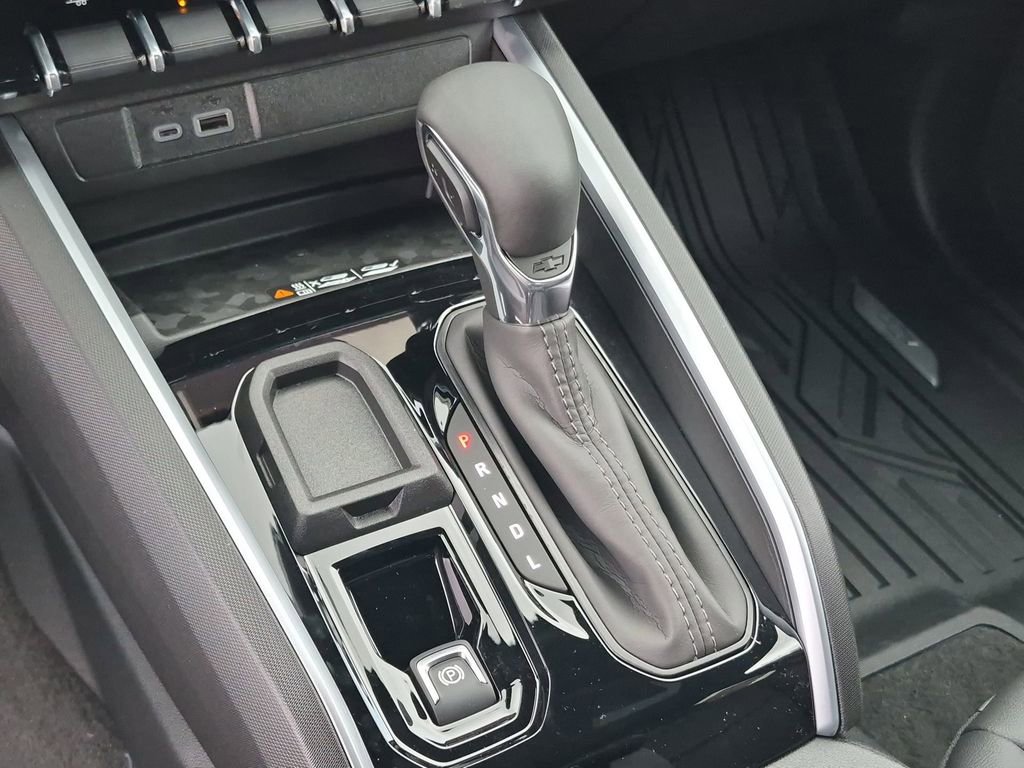 2026 Chevrolet Colorado LT - Photo 14