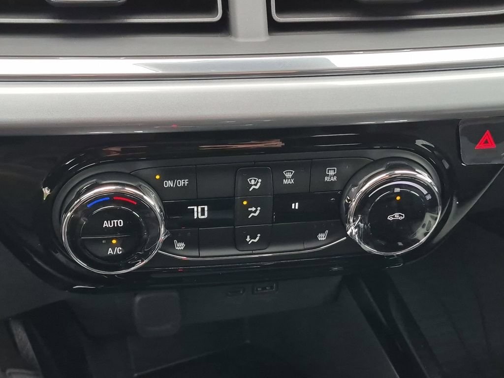2026 Chevrolet Trax LT - Photo 10